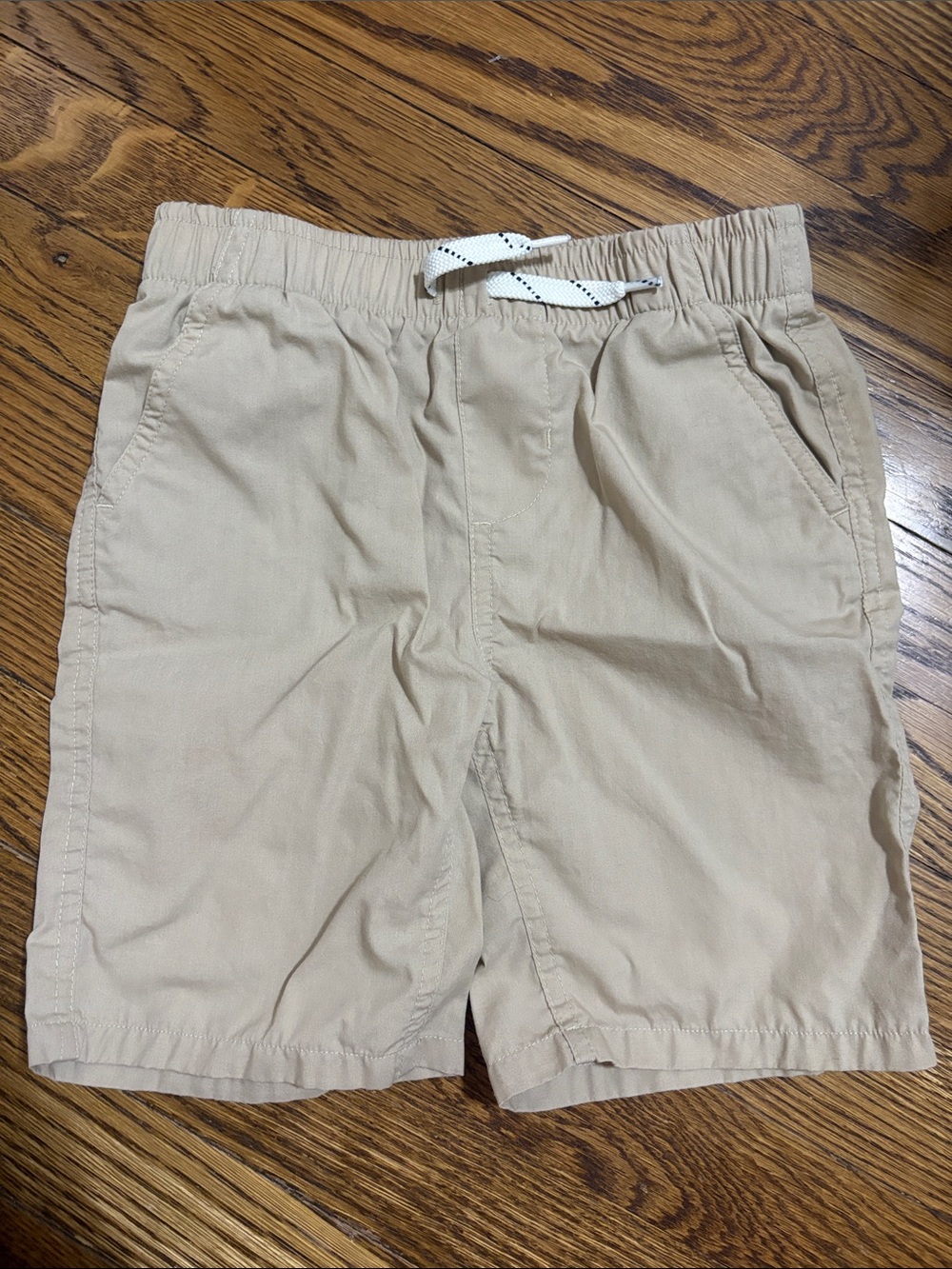 Eddie Bauer Khaki Flat-Front Men's Shorts with Drawstring